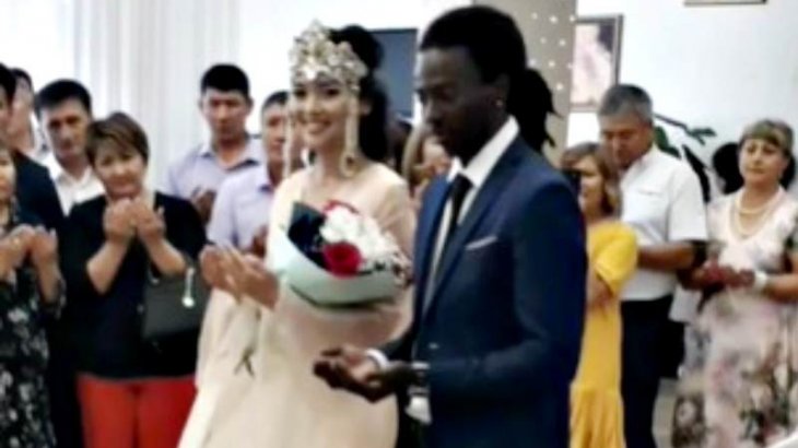 4440938D-0304-44E4-A033-C79726AE7AFF