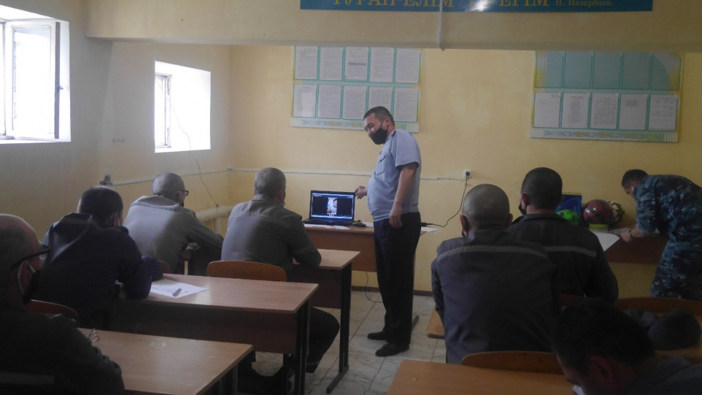 63C9508B-C906-40B8-9552-12638A08BCDC