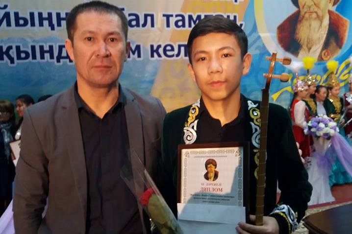 Ұйқыдағы гей порно видеолары бар секс порно гей Челябідегі жалаңаш қыздардың суреттері