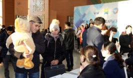 На ярмарке в Уральске работодатели представили свыше 200 вакансий   