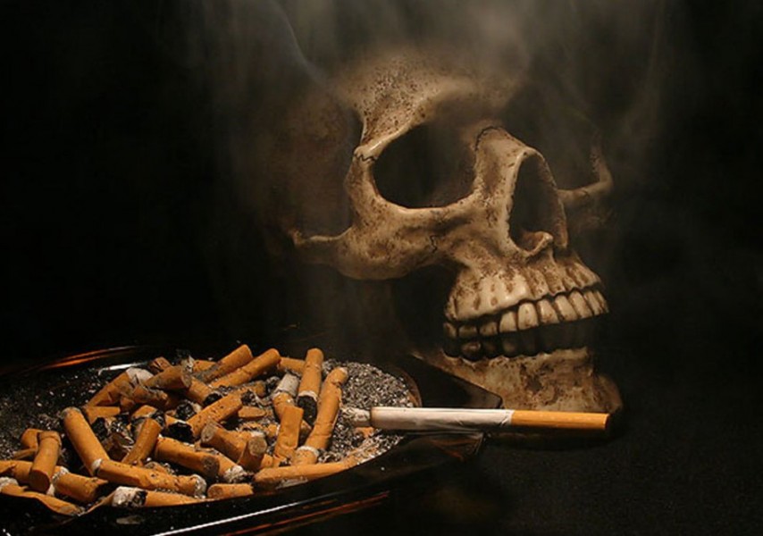 Әдемі әйелдердің транзакцияланған суреттері