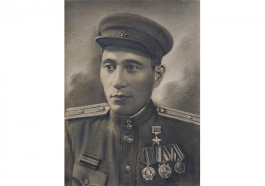 Смотреть орыс порно: Әдемі қызы мен әкесі онлайн