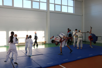 Жанибек - открытие спортзала (5)