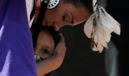 Канада выплатит рекордную компенсацию детям коренных народов