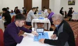 В городе Нур-султан прошел турнир по тогызкумалаку и шахматам, посвященный Независимости