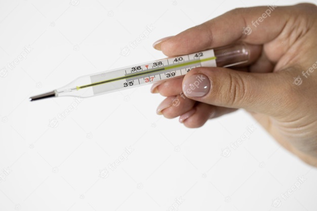 mercury-thermometer-in-female-hand-with-high-temperature-above-38-degrees_213441-27