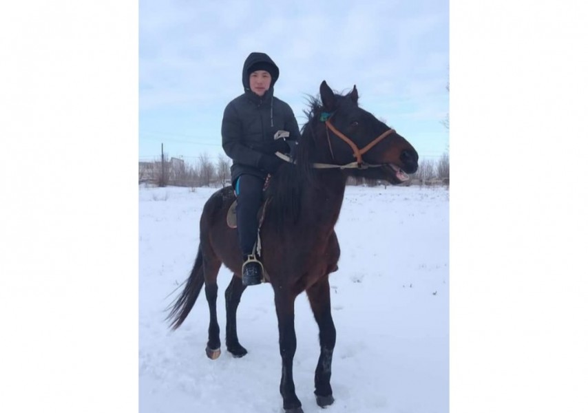 Біз бейнедегі кейбір жалаңаш тесіктерді тыңдық