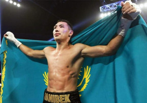 Бой Жанибека Алимханулы за титул чемпиона мира покажет казахстанский телеканал
