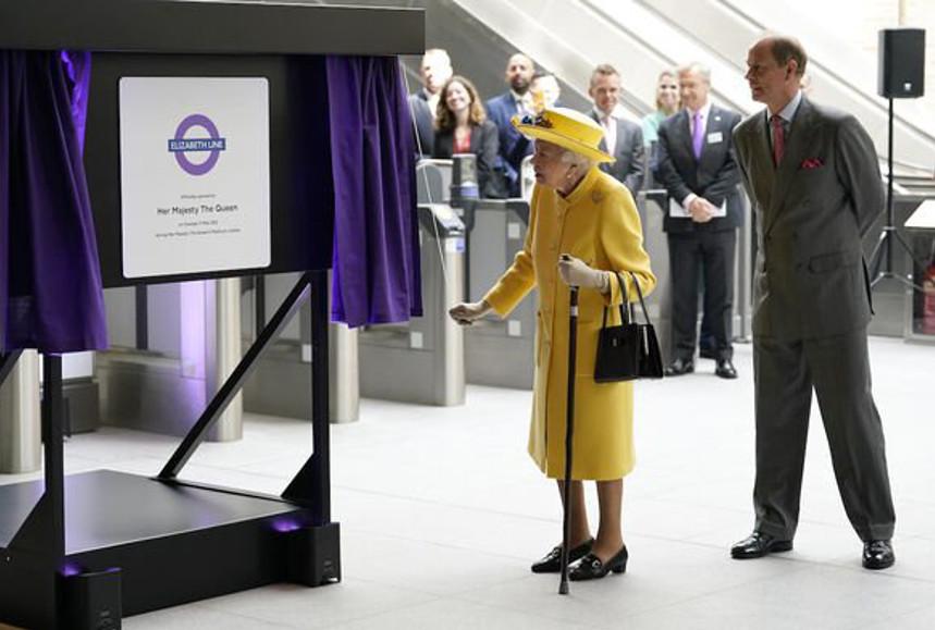 Железнодорожную линию в честь королевы Елизаветы II открыли в Лондоне