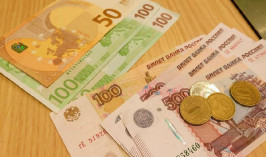 Курс рубля подрос на торгах в Казахстане