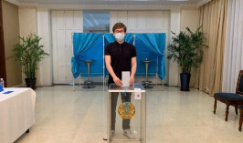Казахстанцы в Китае начали голосовать по поправкам в Конституцию РК