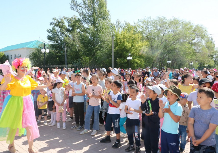 Жалаңаш ананың порно фотосуреттері