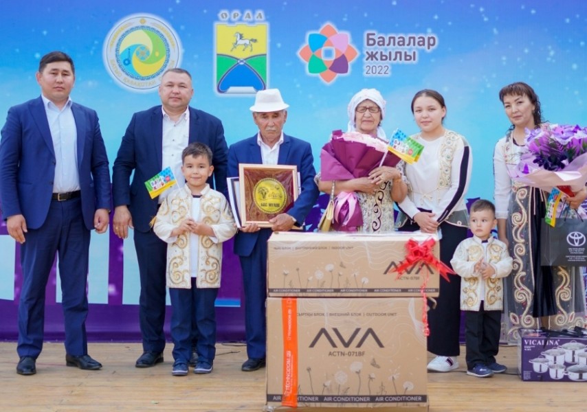 Смотреть дипломат секс порно онлайн