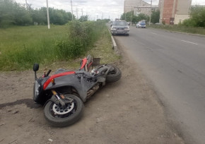 Мотоциклист с пассажиркой и водитель скутера пострадали в двух ДТП в Петропавловске