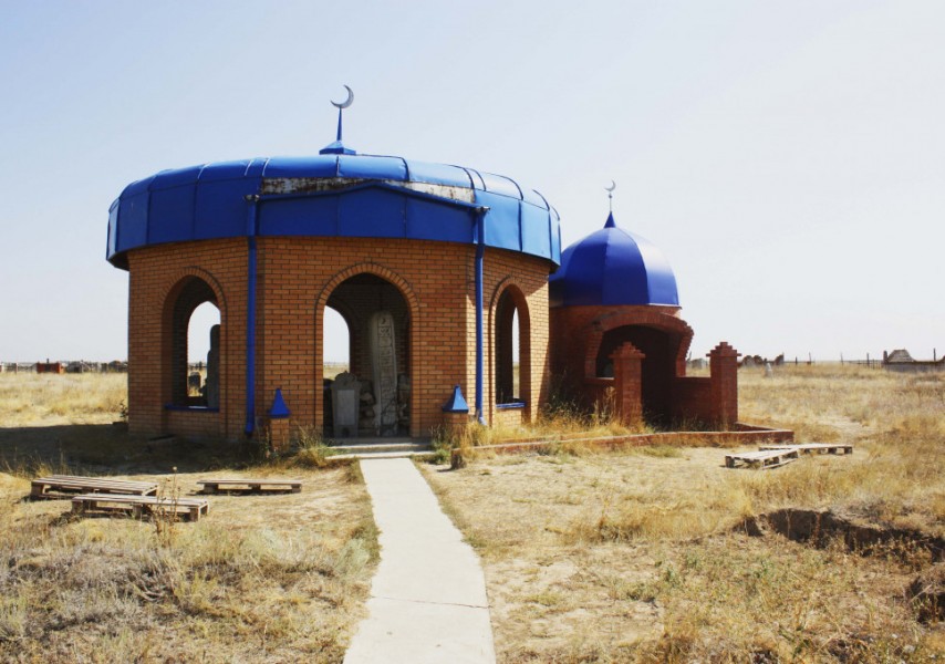 Гинеколог қабылдау кезінде азиаттық әйелді трафиктенді. Порно секс hd транни