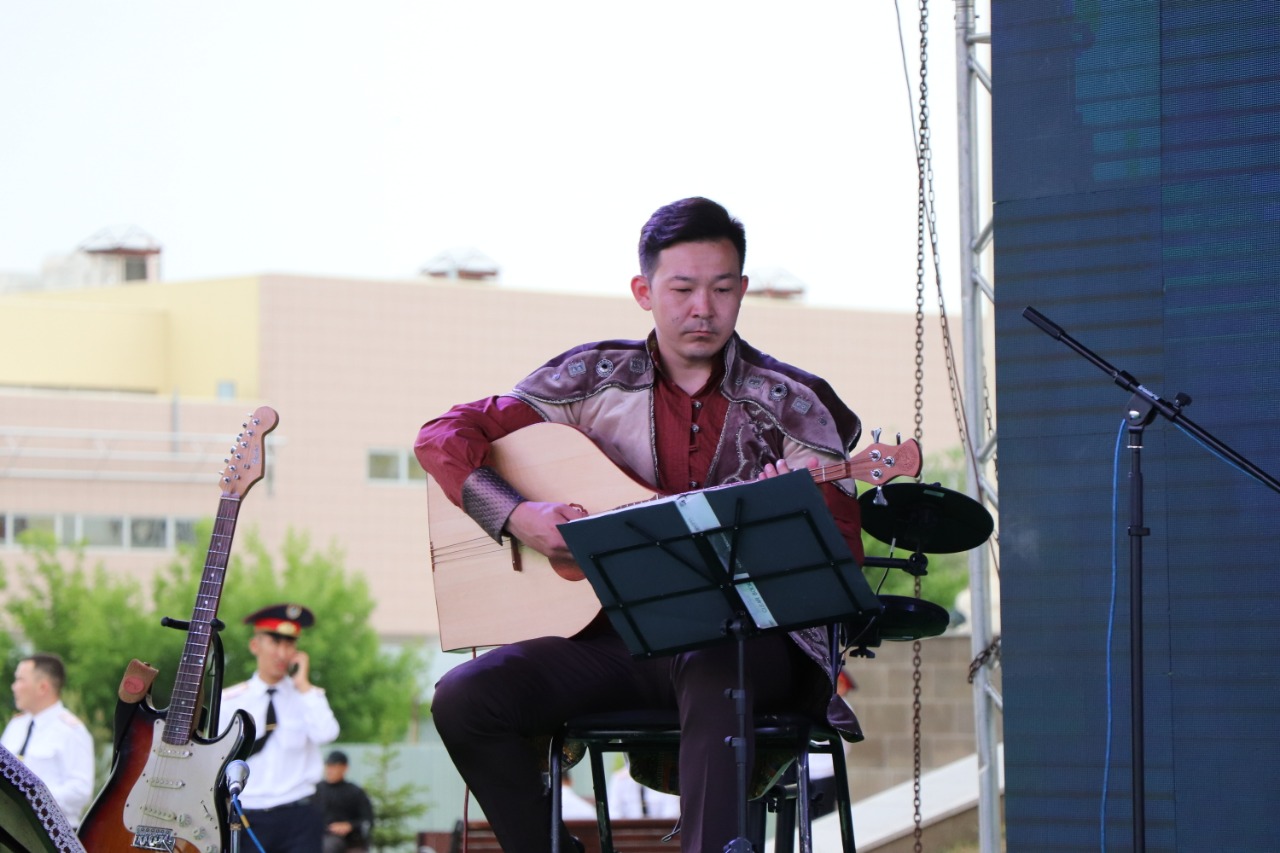 38B85113-D9CF-4A22-9E49-F051923CB90C