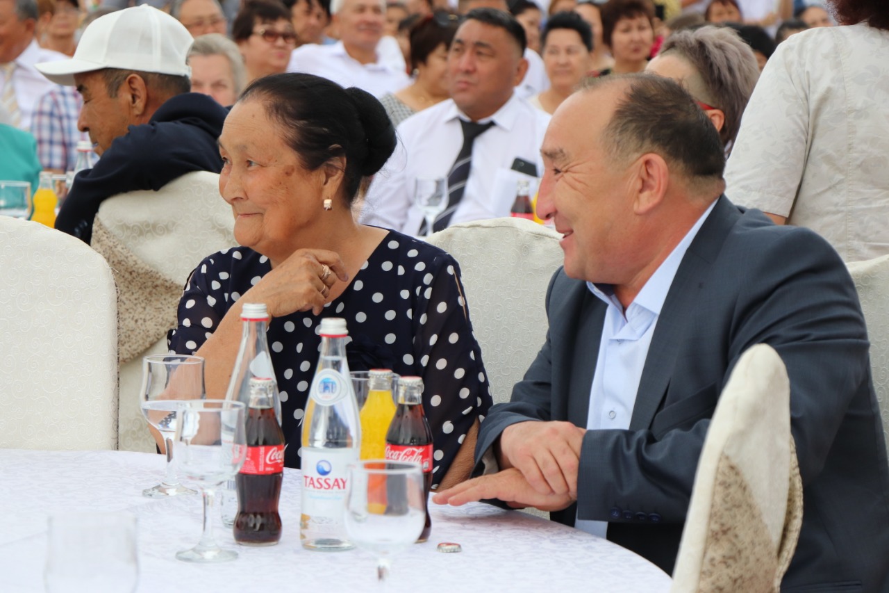 AF43093B-F8AD-4A22-8AE0-E83272B5FAF1