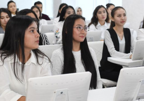 Не получивших грант студентов поддержат в Казахстане