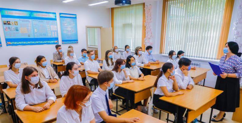 Увеличение часов английского языка в 10-11 классах предусмотрено в Казахстане