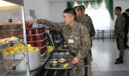 В Казахстане изменится стоимость солдатского пайка с 2023 года