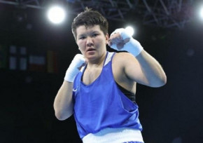 Казахстан выиграл первое «серебро» на чемпионате Азии-2022 по боксу
