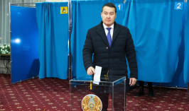 Алихан Смаилов проголосовал на выборах Президента РК