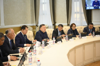 вице-министр Егизбаев - СМИ (9)