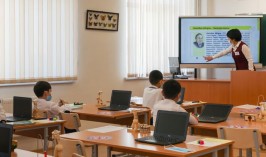 В Казахстане определили, сколько времени школьники должны проводить за компьютером