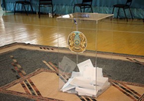 ЦИК: Подтвердились факты вбросов бюллетеней в день депутатских выборов в Казахстане