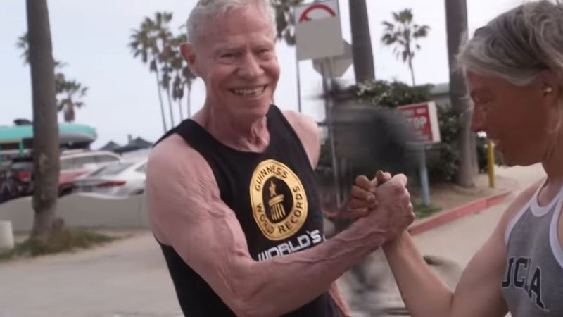 6e98441cc4984e109d959e26ab2c4beb