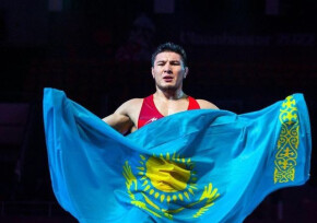 Азамат Даулетбеков завоевал бронзовую медаль чемпионата мира по вольной борьбе