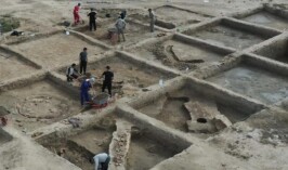 Средневековые артефакты нашли при раскопках в Атырауской области