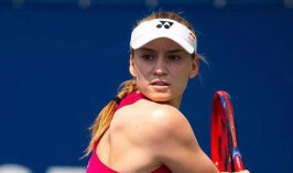 Рыбакина обыграла Саккари на итоговом турнире WTA