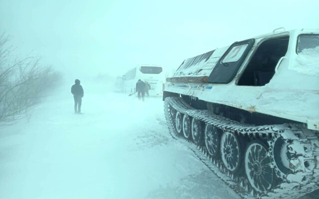 Какое наказание грозит водителям за игнорирование сообщения о закрытии участка дороги из-за непогоды