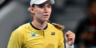 Елена Рыбакина вышла в третий круг турнира WTA-1000