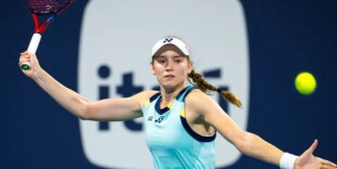 Елена Рыбакина одержала 20-ю победу в сезоне и вышла в четвертьфинал Miami Open