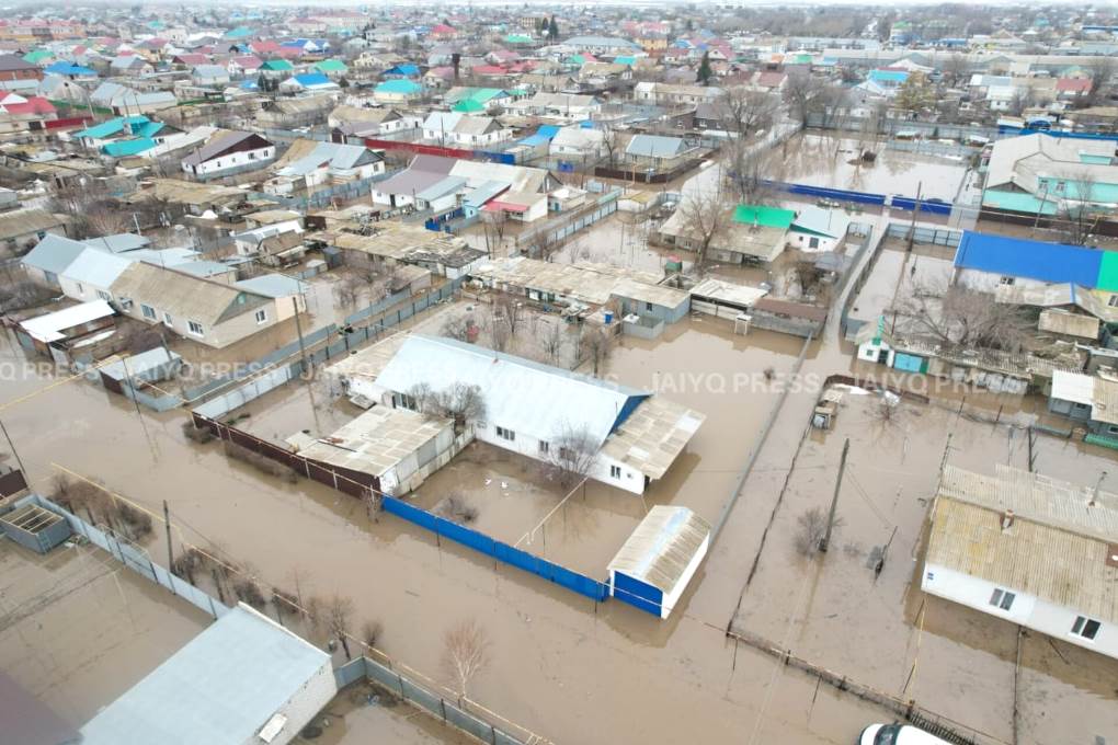 Уровень воды в Балхаше увеличился на 15 см, паводковую воду из России направили в озера ЗКО