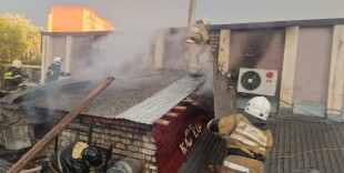 Пожар произошел в одном из кафе в Уральске