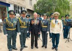 В Уральске гвардейцы поздравили с днем победы ветерана ВОВ