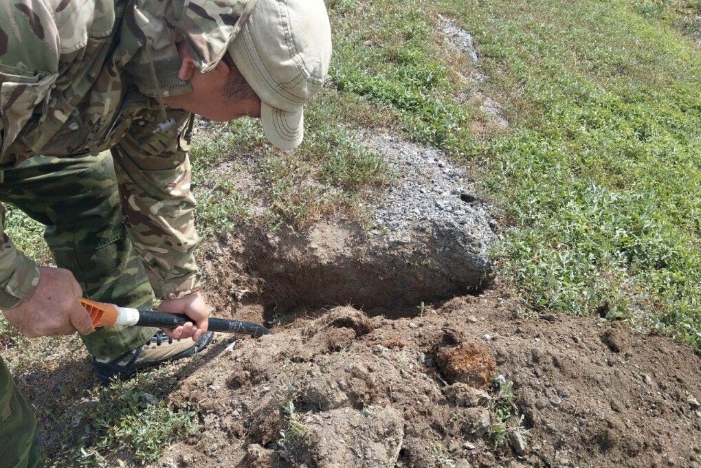 Куанай показывает, где нужно вести раскопки