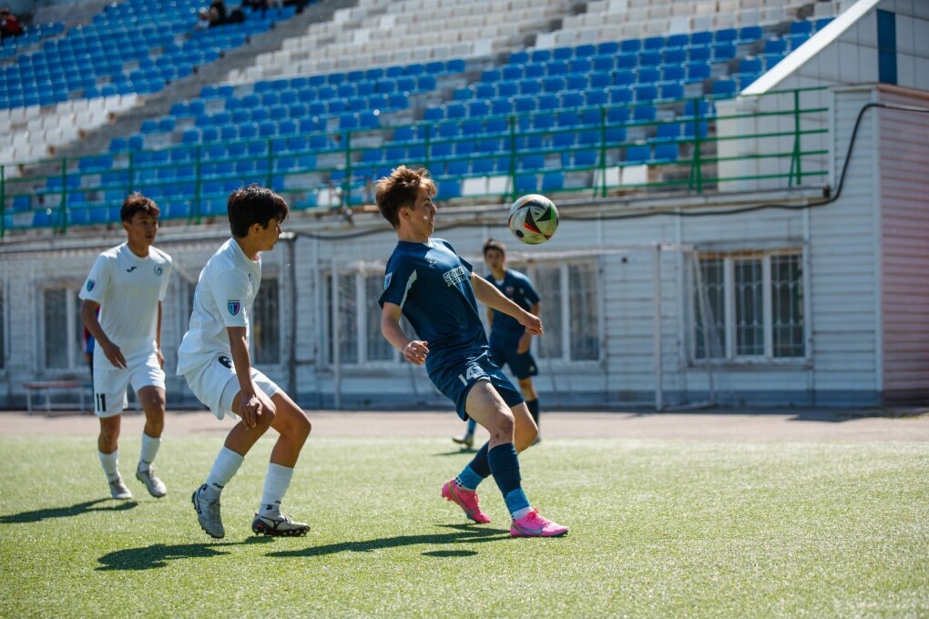 футбол - молодежная лига (1)