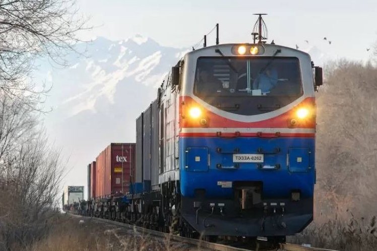 photo_5357593165273618712_y.jpg__1280x500_q85_crop_subsampling-2_upscale