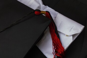 graduation-cap-3496154_1280