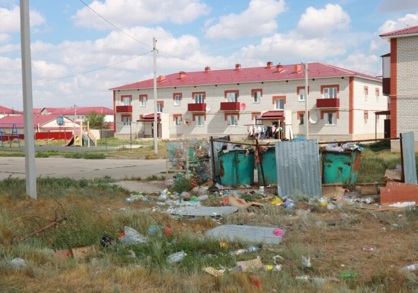 Шатырдағы жыныстық пикник