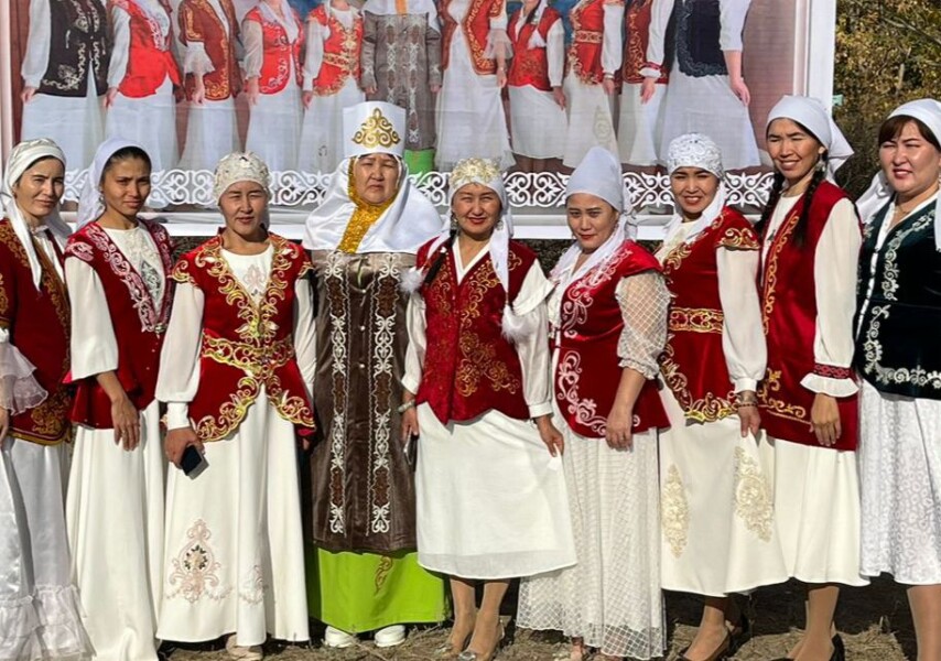 Жеке фото сорады екі мүшесі