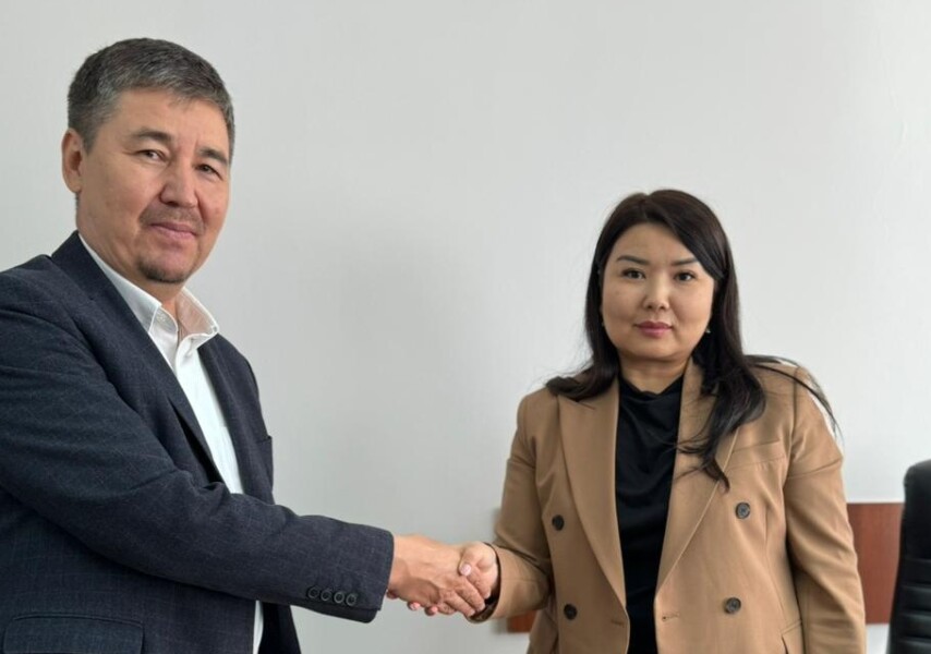 Порно Akame ga Kill Анорексиялық арық секс фотосуреттері