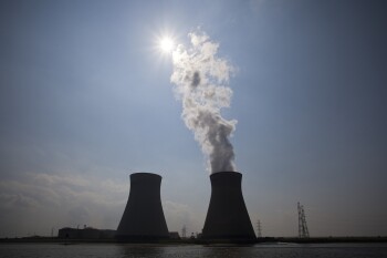 nuclear-power-plant-70893_1280