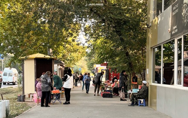 Орал. Көне көше. Тіршілік