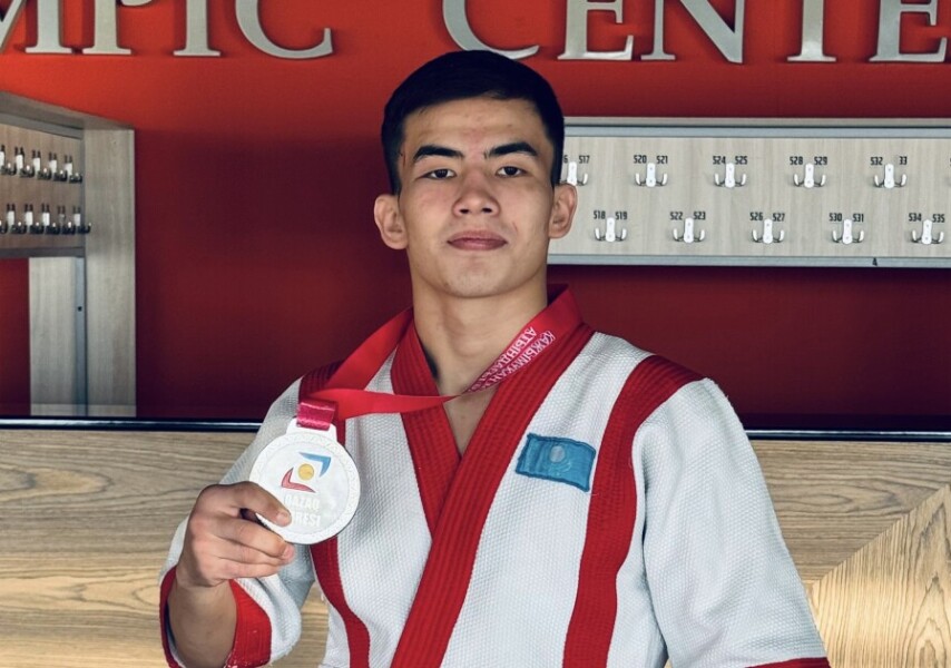 Эротикалық интерндердің фотосы