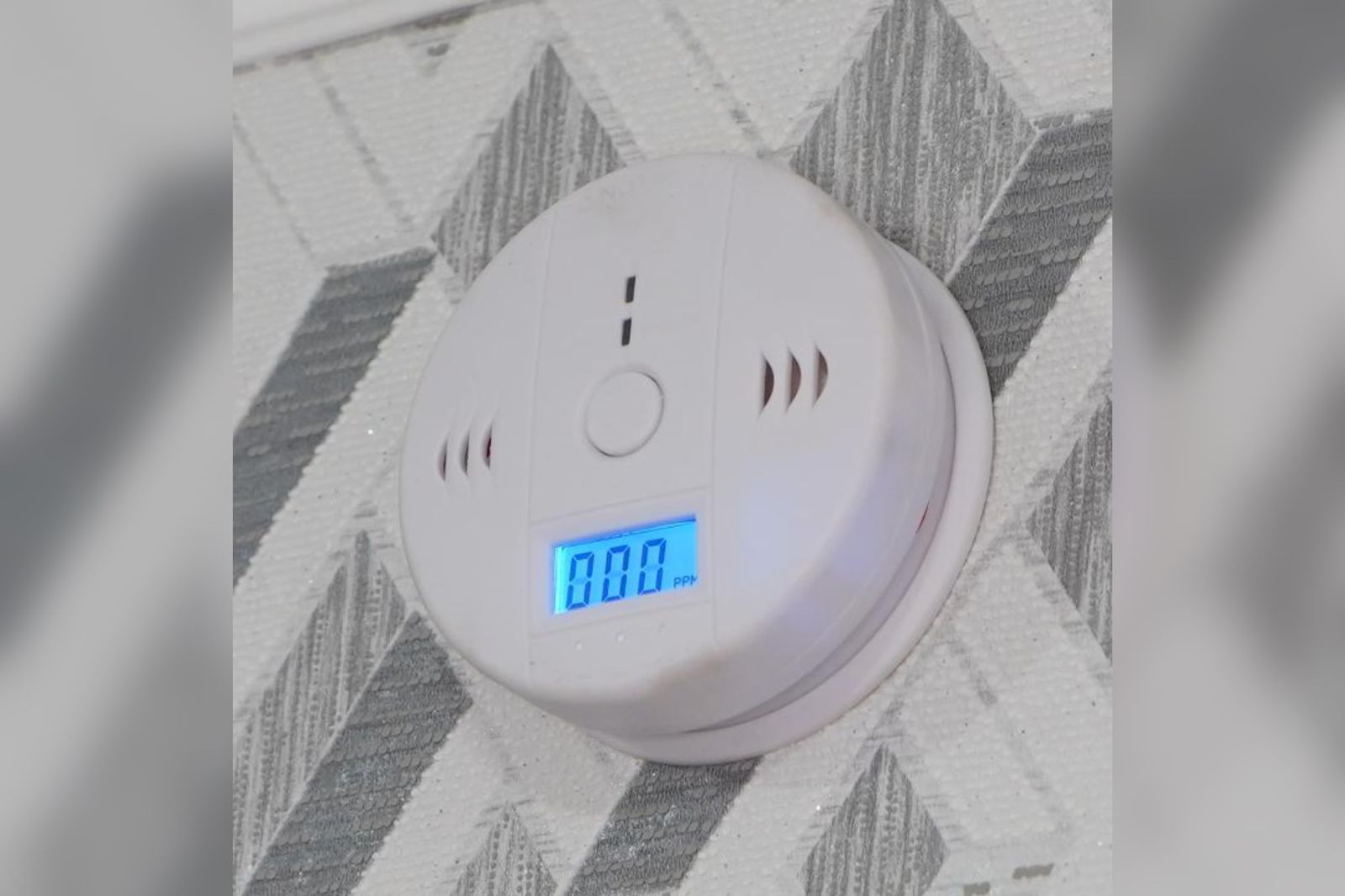 8b0d910a-7d99-40d0-aff8-34fd93552e37 ++